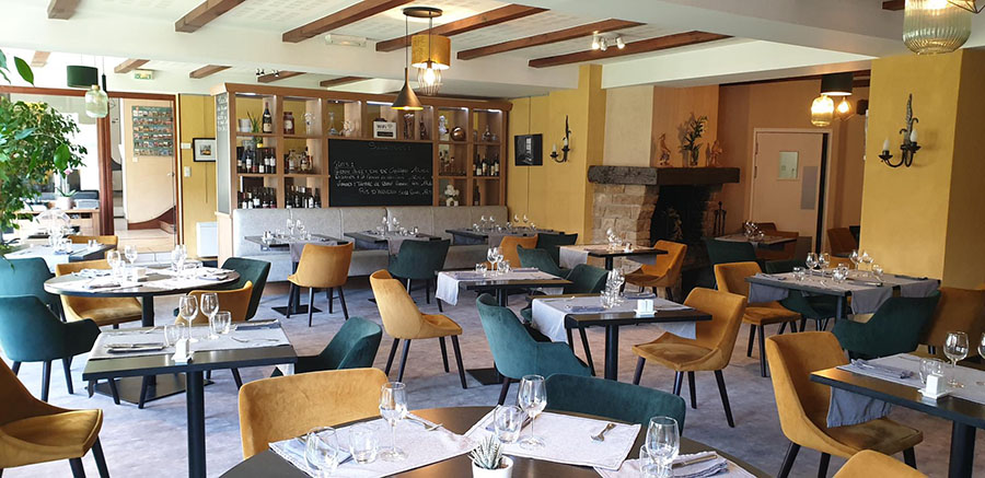 Terraced Restaurant Saint-Geniez-d'Olt