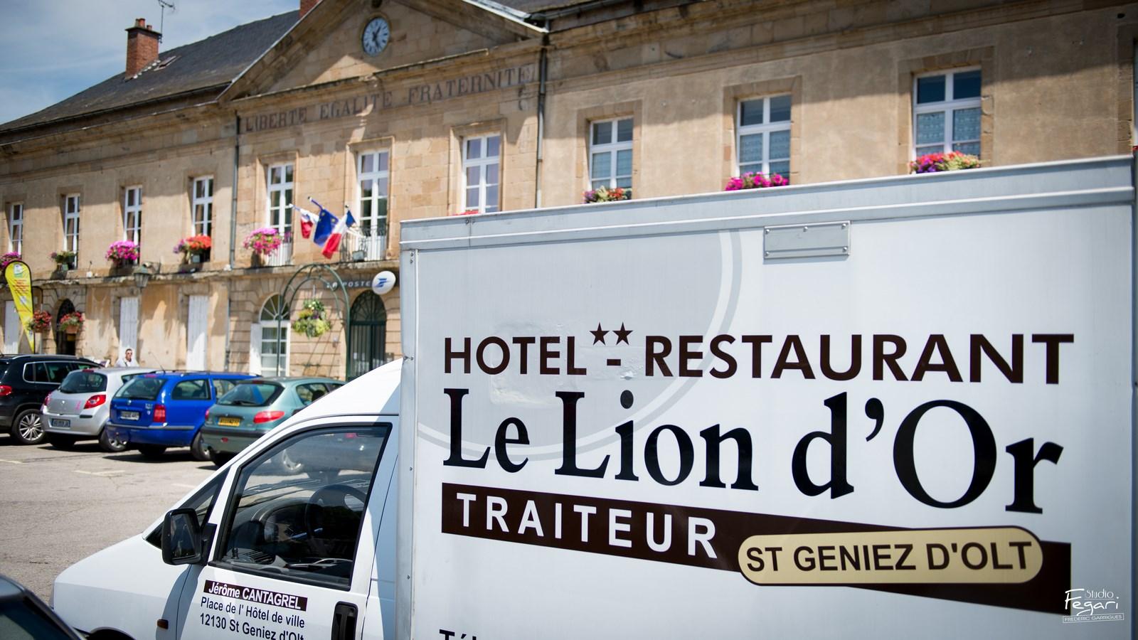 Restaurant en terrasse Saint-Geniez-d'Olt